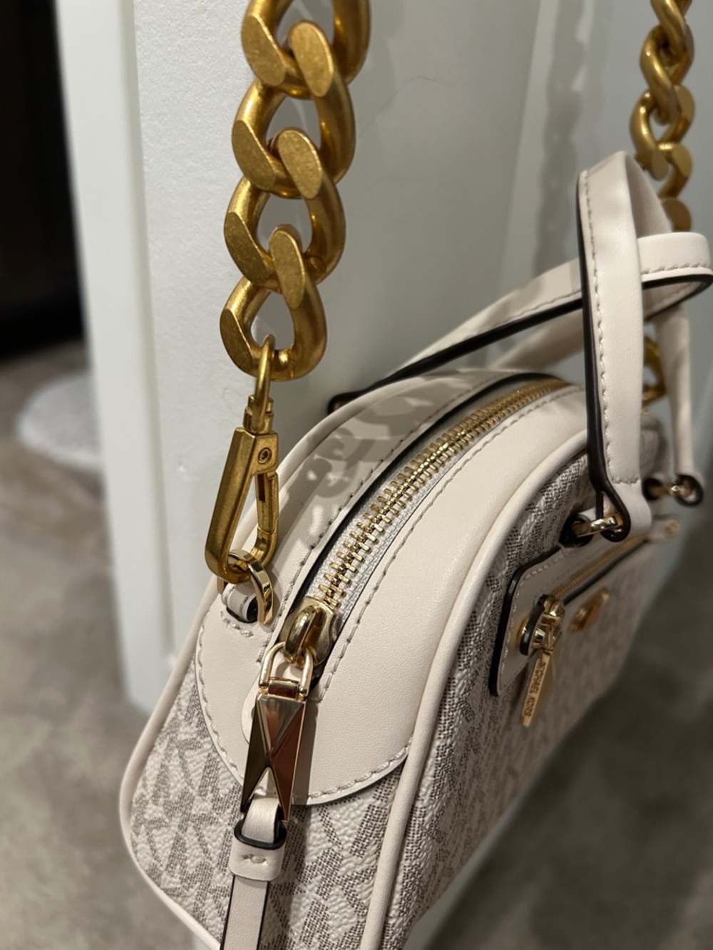 Williamsburg Extra Small Satchel - Picture 12 of 13